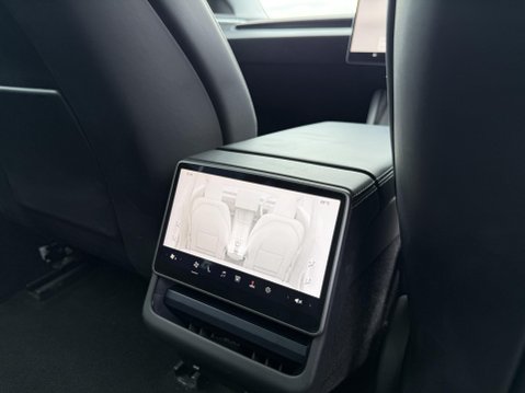 Tesla Model 3 Saloon 4dr Electric Auto RWD (208 ps) 28