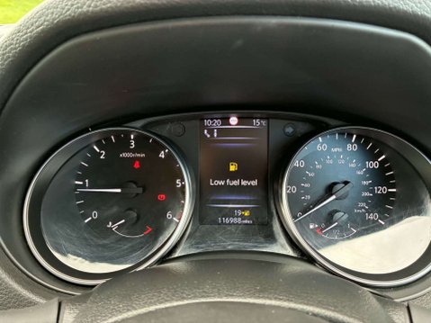 Nissan Qashqai 1.5 Qashqai Tekna dCi 5dr 17