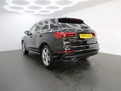 Audi Q3 1.5 TFSI CoD 35 S line S Tronic Euro 6 (s/s) 5dr 7