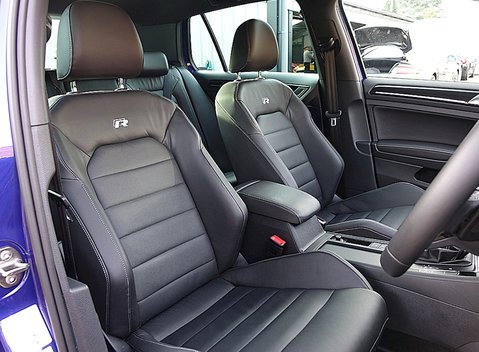 Volkswagen Golf R 12