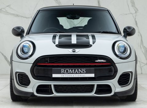 Mini Hatch John Cooper Works Challenge 4