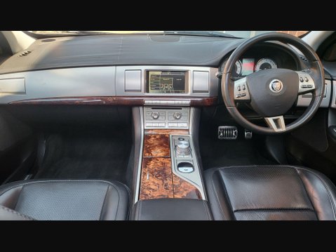 Jaguar XF PREMIUM LUXURY V6 11