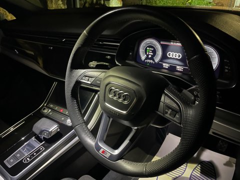Audi Q7 3.0 TFSIe V6 55 S line SUV 5dr Petrol Plug-in Hybrid Tiptronic quattro Euro 62