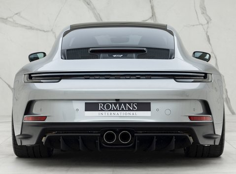 Porsche 911 (992) GT3 Touring 5