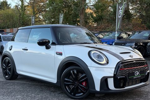 Mini Hatch JOHN COOPER WORKS - NANUQ WHITE - MINI SERVICE HISTORY 1