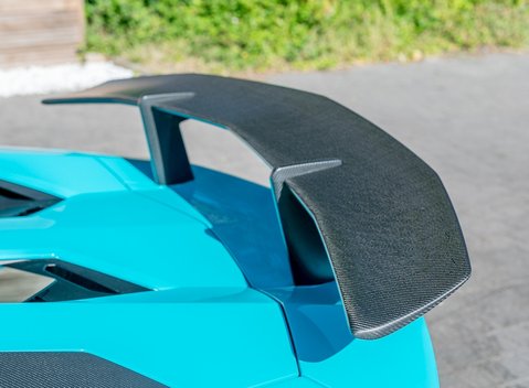 Lamborghini Aventador SV LP750-4 Roadster 25