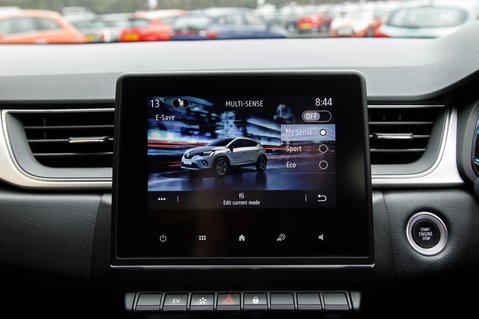 Renault Captur TECHNO E-TECH 33