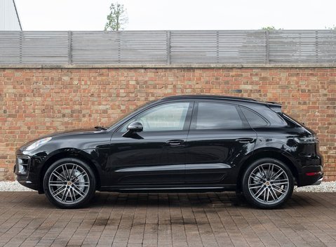 Porsche Macan Turbo 2