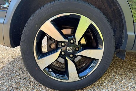 Nissan Qashqai 1.5 dCi n-tec+ SUV 5dr Diesel Manual 2WD Euro 5 (s/s) (110 ps) 38