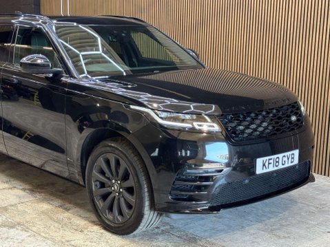 Land Rover Range Rover Velar 2.0 Range Rover Velar R-Dynamic S D240 Auto 4WD 5dr 17
