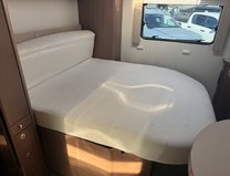 Elddis Majestic 254 2 Belt|4 Berth|Transverse Island Bed|Kitchen|Bathroom|Large Fridge Freezer 23
