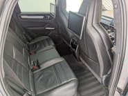 Porsche Cayenne 4.0 Cayenne T S E-Hybrid Auto 4WD 5dr 41