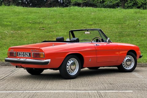 Alfa Romeo Spider 1750 VELOCE 4