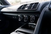 Audi R8 V10 PLUS QUATTRO. CARBON INT & EXT. SOUND & COMFORT PACK. SPORTS PLUS PACK. 12