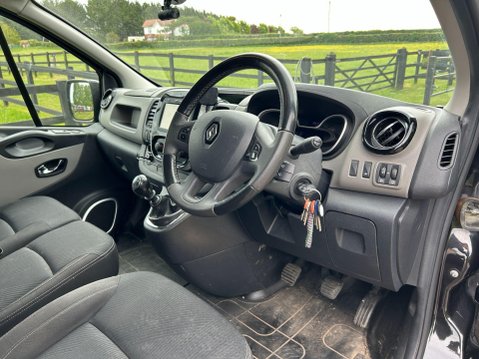 Renault Trafic 1.6 dCi ENERGY 29 Sport Nav Crew Van LWB Euro 6 (s/s) 6dr 23