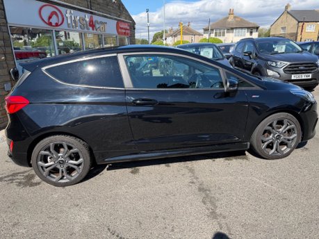 Ford Fiesta ST-LINE 22