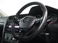 Volkswagen Golf SE NAVIGATION TDI 12
