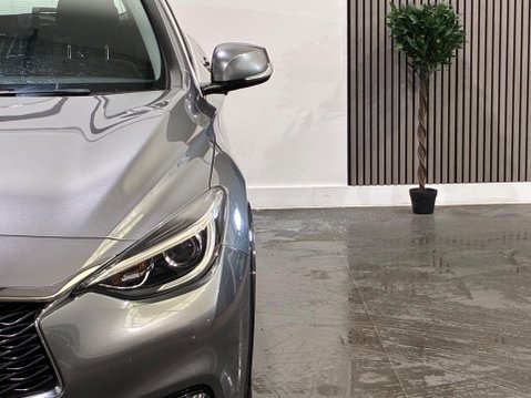 Infiniti Q30 1.5d SE Euro 6 (s/s) 5dr 54