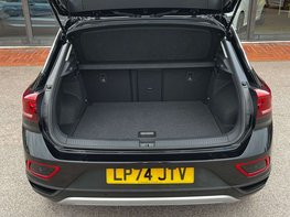 Volkswagen T-Roc 1.5 T-Roc Match TSI S-A 5dr 71