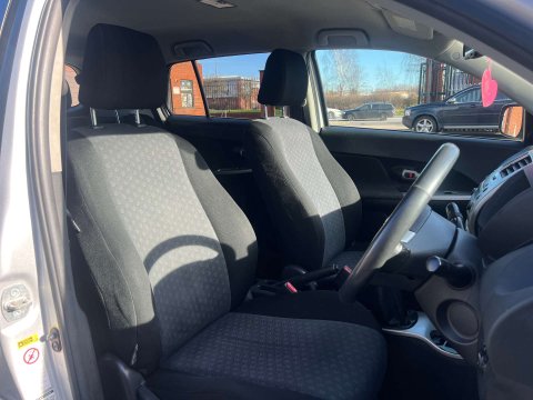 Toyota Urbancruiser 1.4 Urban Cruiser D-4D 4WD 5dr 12