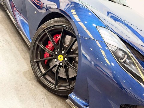 Ferrari 812 Superfast 6.5 V12 Coupe 2dr Petrol F1 DCT Euro 6 (s/s) (800 ps) 35