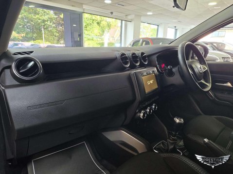 Dacia Duster 1.6 SCe Prestige Euro 6 (s/s) 5dr 29
