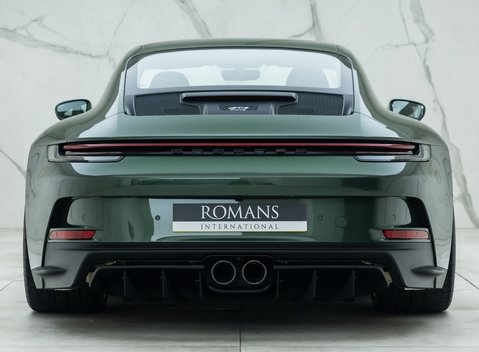 Porsche 911 GT3 TOURING (992) 8