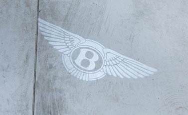 Bentley Bentayga V8 S 34