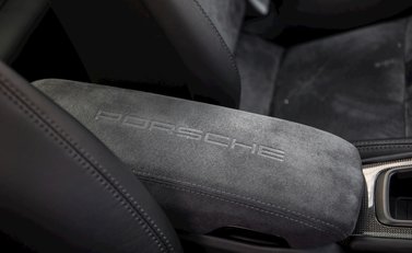 Porsche 911 (991.2) Turbo S 22