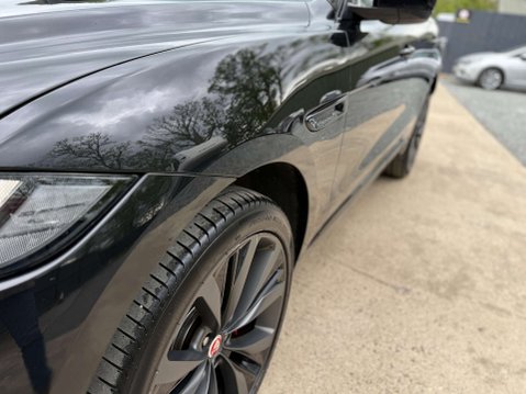 Jaguar F-Pace 3.0 F-PACE S AWD D Auto 4WD 5dr 40