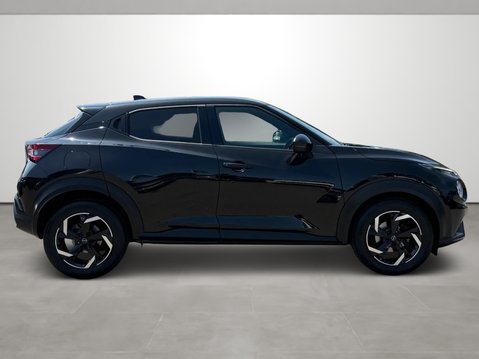 Nissan Juke 1.0 DiG-T 114 N-Connecta 5dr DCT 10
