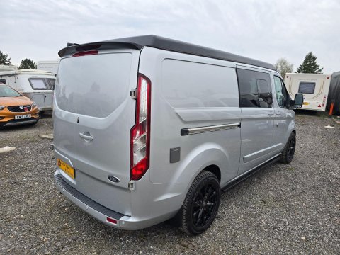Ford Tourneo Custom Ultimate Activities Camper 2