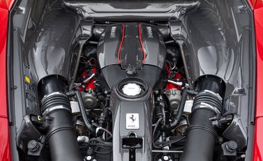 Ferrari 488 Pista 32