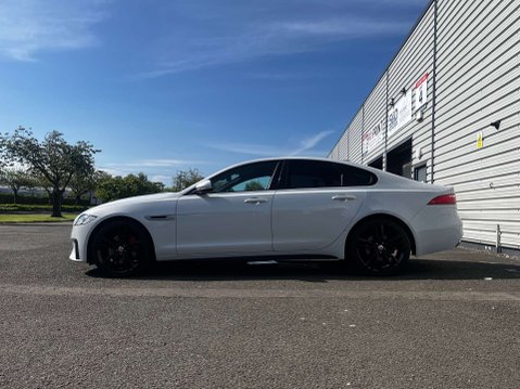 Jaguar XF 3.0 XF V6 S D Auto 4dr 33