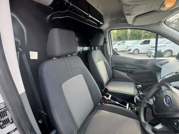 Ford Transit Connect LWB L2H1 Low Roof Leader Air Con EURO 6 14
