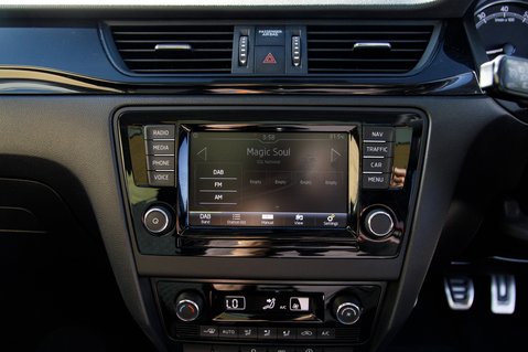 Skoda Rapid SPACEBACK SE SPORT TSI 17