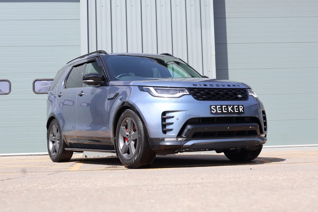 Land Rover Discovery R-DYNAMIC SE MHEV WITH GENUINE REAR SEAT CONVERSION STYLED BY SEEKER  3