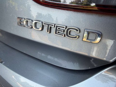Vauxhall Insignia 1.6 Insignia Design ecoTec TD 5dr 18