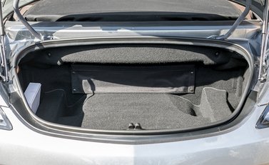 Mercedes-Benz SLS GT Roadster 28