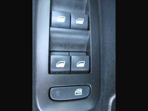 Peugeot 2008 1.2 PureTech Allure EAT Euro 6 (s/s) 5dr 37