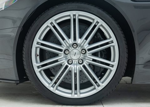 Aston Martin DBS V12