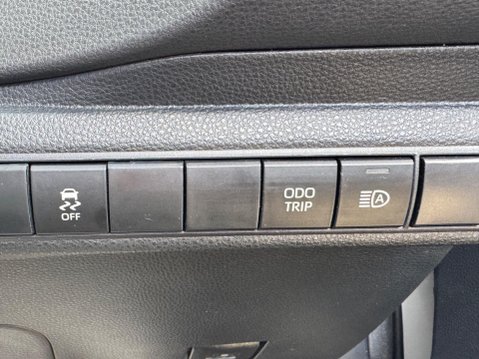 Toyota Corolla 1.8 VVT-h Excel CVT Euro 6 (s/s) 5dr 40