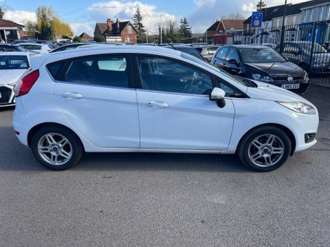 Ford Fiesta 1.6 Zetec Powershift Euro 5 5dr 7