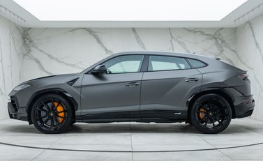 Lamborghini Urus S 2