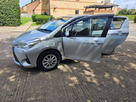 Toyota Yaris 1.5 VVT-h Icon Tech E-CVT Euro 6 (s/s) 5dr 16