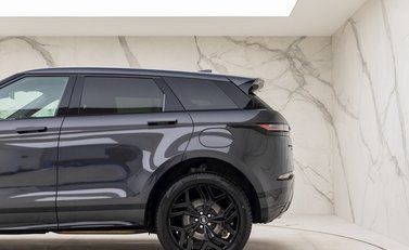 Land Rover Range Rover Evoque P300e R-Dynamic SE 26
