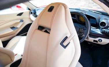 Ferrari F8 Tributo 16