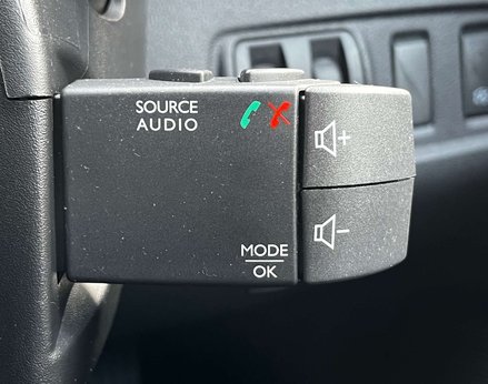 Renault Clio 0.9 Clio Iconic TCe 5dr 49