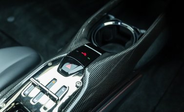 Ferrari SF90 Stradale 20