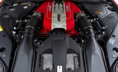 Ferrari 812 GTS 32